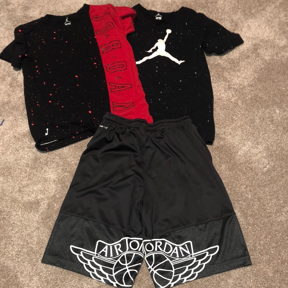 Jordan tee shirts and shorts